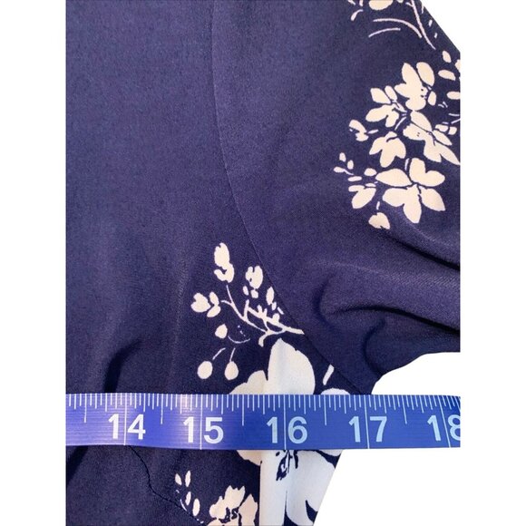 Vince Camuto Women Wrap Style V-Neck Dress Size 4 - Picture 4 of 6